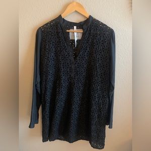 Johnny Was Vintage - Black - Eyelet Silk Sleeve Tunic Blouse Size Small